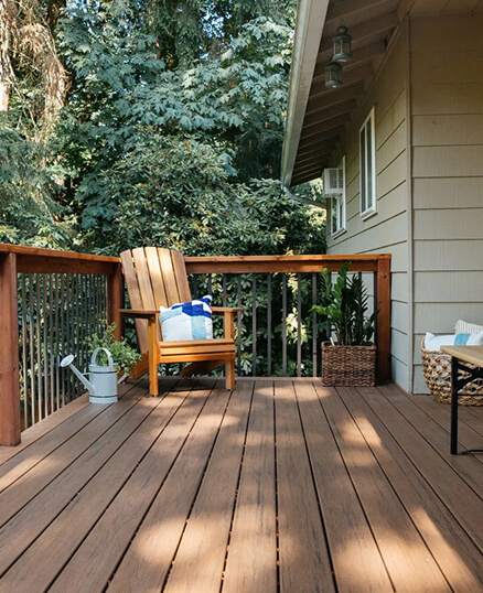 custom-deck-building